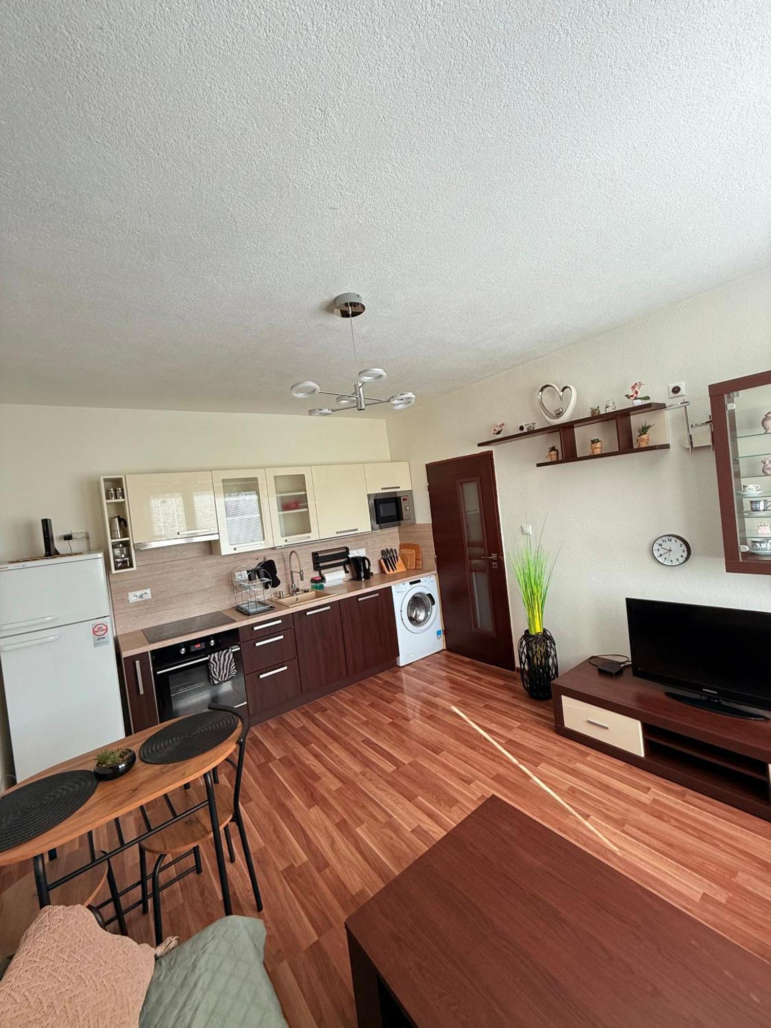 2 Izbovy - Blizko Centra Martin Appartement Buitenkant foto